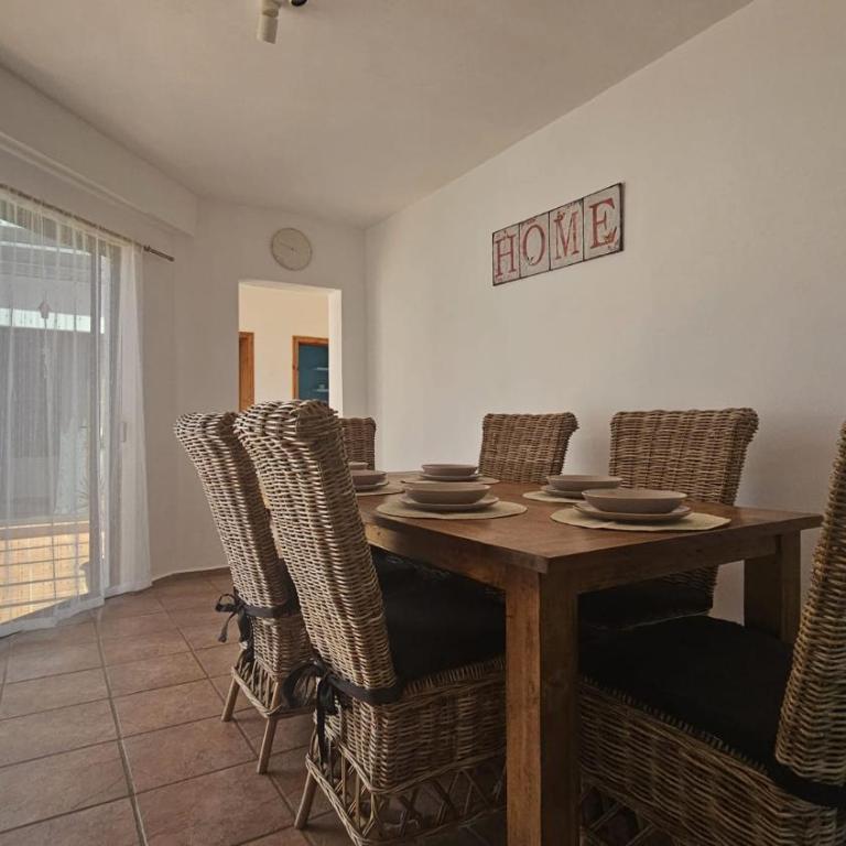 Villa Catherina - Three-Bedroom Villa - 11