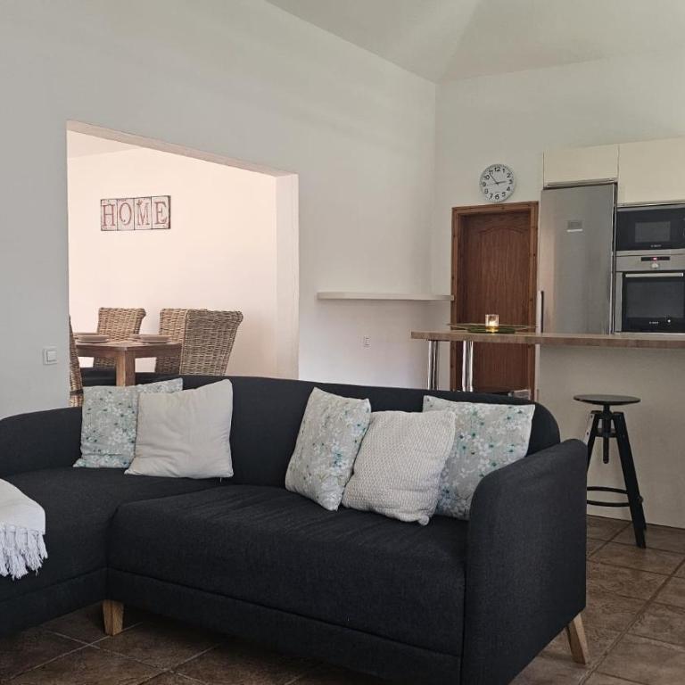 Villa Catherina - Three-Bedroom Villa - 7
