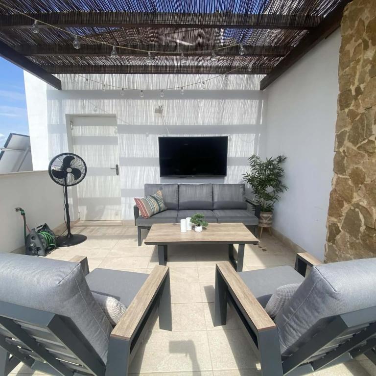 Modern villa in Torrevieja with private pool - Casa de 4 dormitorios - 2