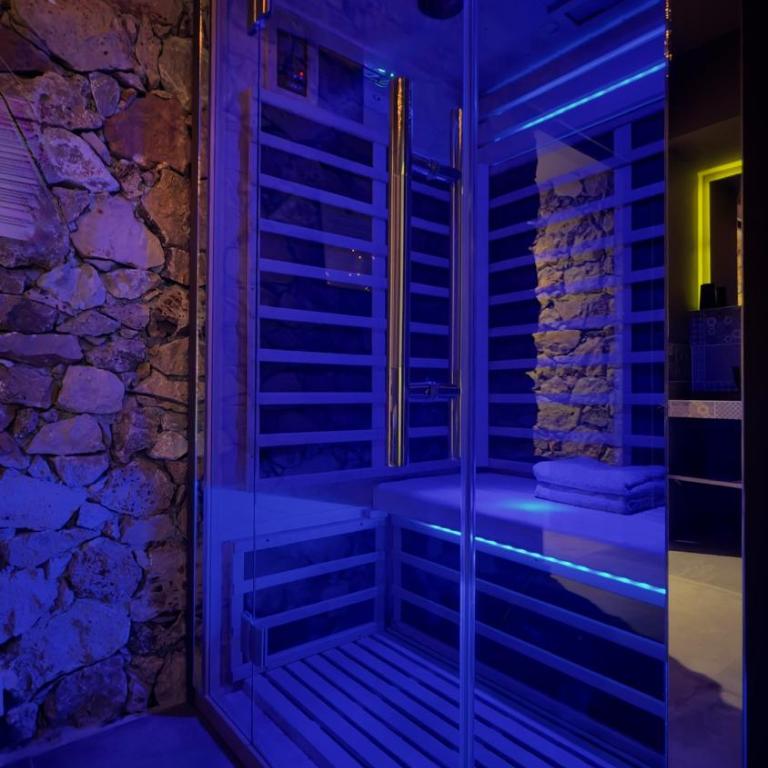 PRIVATE ROOM & SPA avec Jacuzzi privatif - Maison 1 Chambre - 5