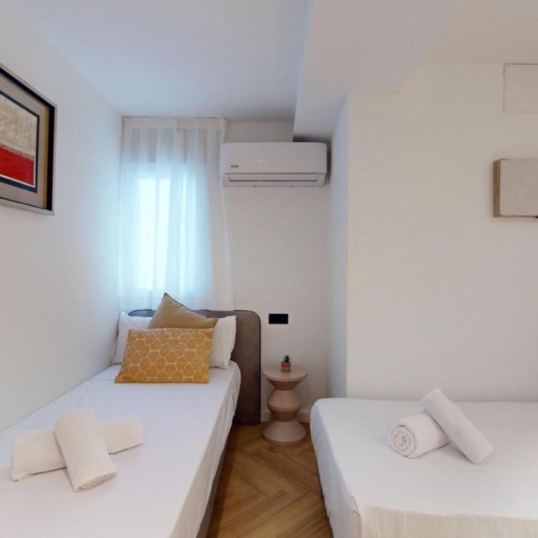 Myflats La Marina - Two-Bedroom Apartment - 7