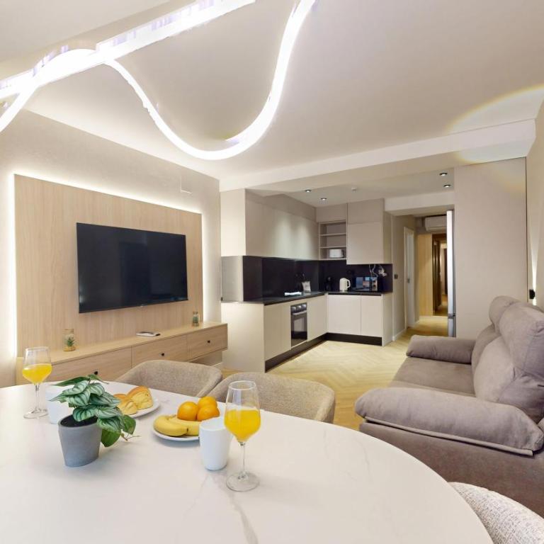 Myflats La Marina - Two-Bedroom Apartment - 4