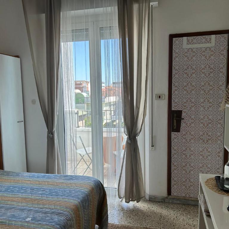 Bed and Breakfast Villa Giovanna - Camera Matrimoniale Budget - 10