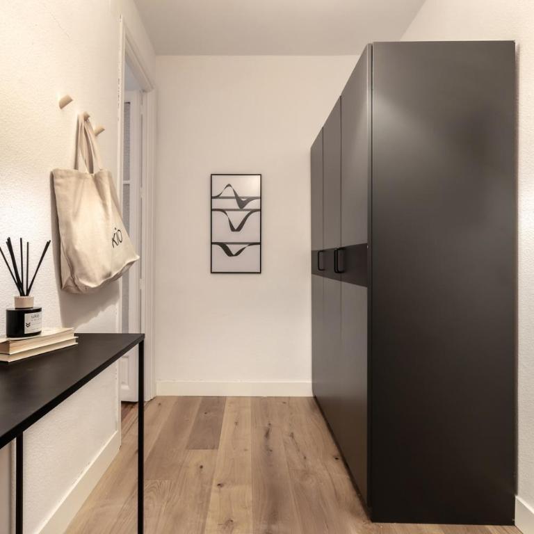Spacest - Paseo del General Martínez Campos A - Apartment - 20