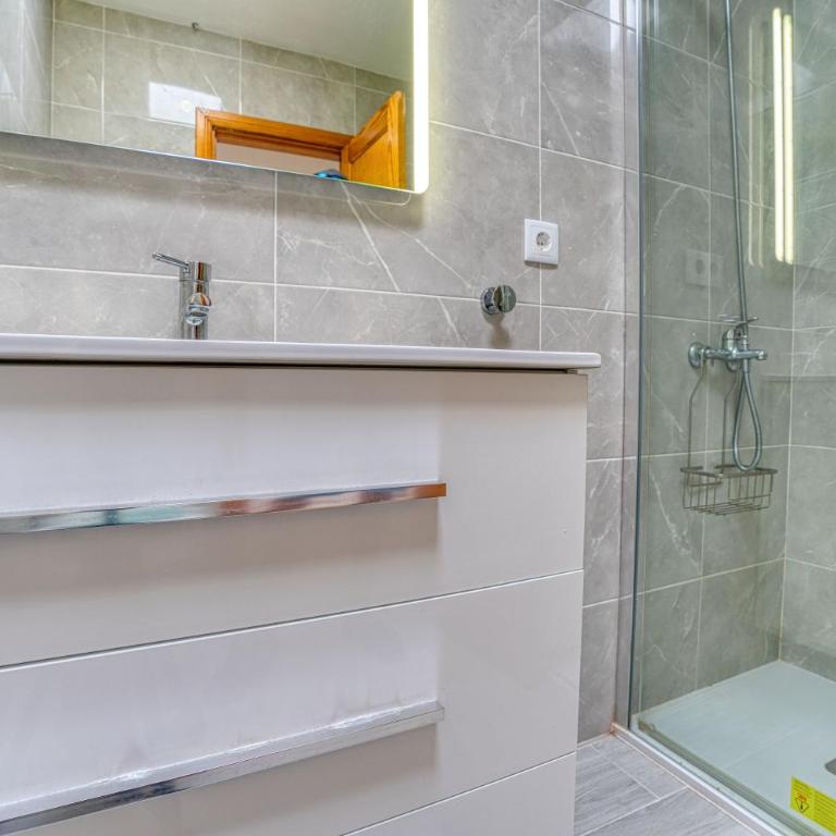 RT-Las Brisas - Two-Bedroom Bungalow - 45