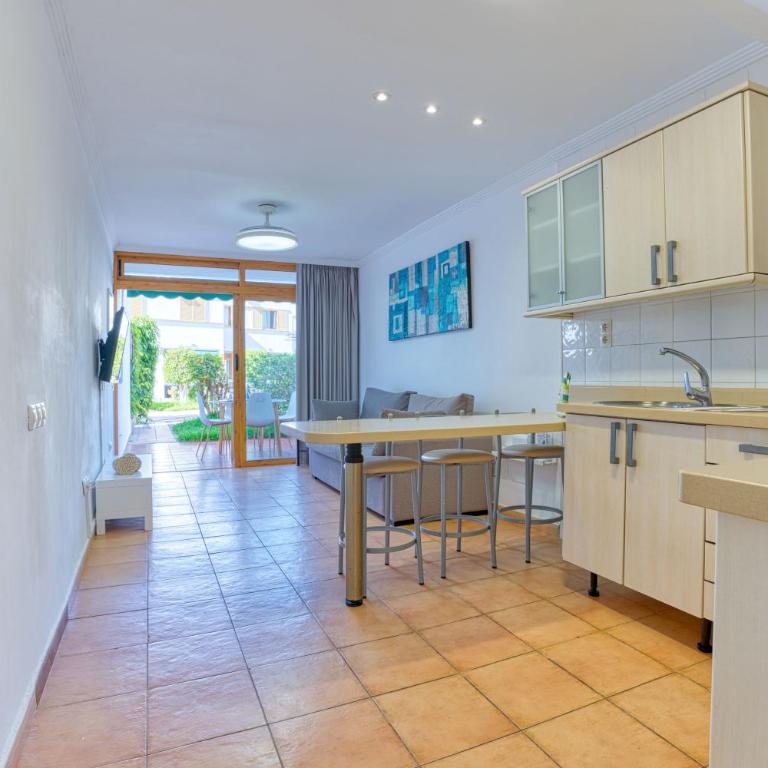 RT-Las Brisas - Two-Bedroom Bungalow - 30
