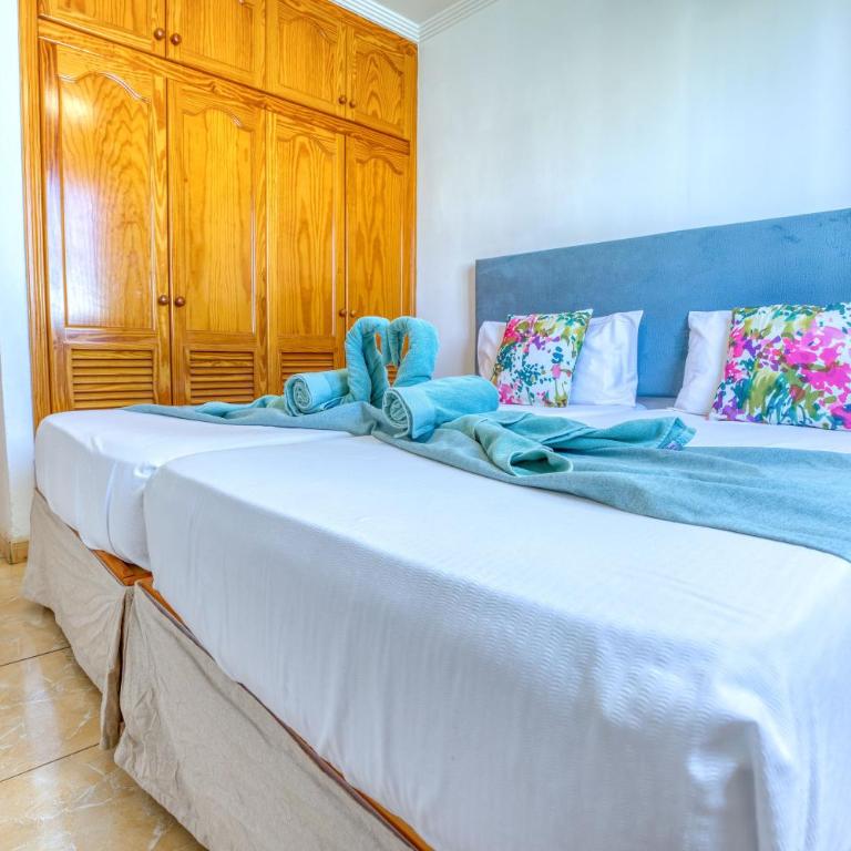 RT-Las Brisas - Two-Bedroom Bungalow - 14
