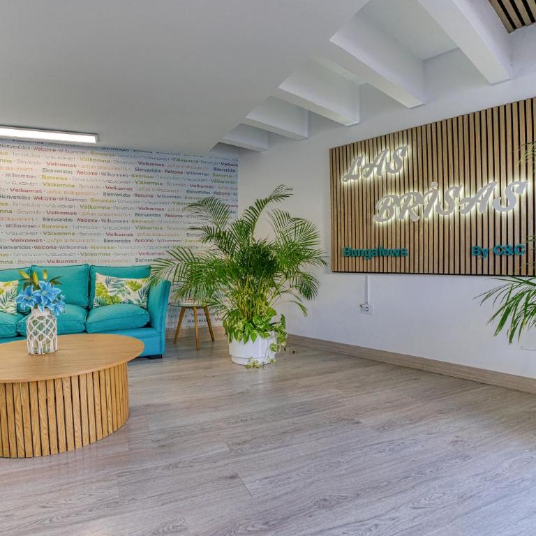 RT-Las Brisas - Two-Bedroom Bungalow - 5