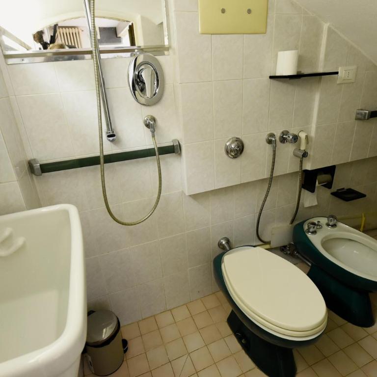 6 Tourist House Bologna Oche- Self Check in - Appartamento con 1 Camera da Letto - 50