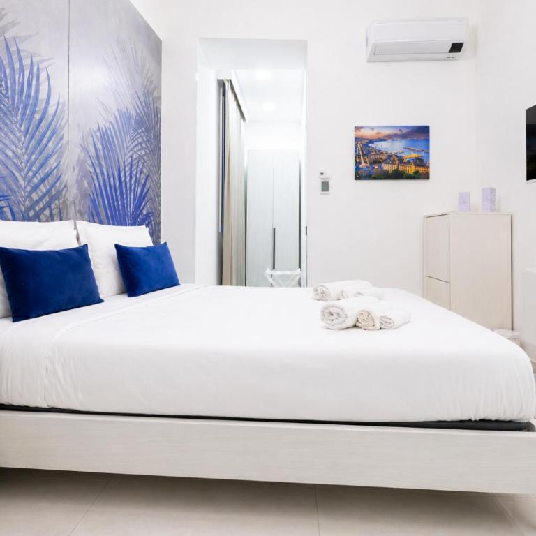 CharmiNaples - VivimiHome - Camera King Standard - 3