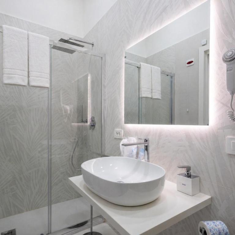CharmiNaples - VivimiHome - Camera King Superior - 13