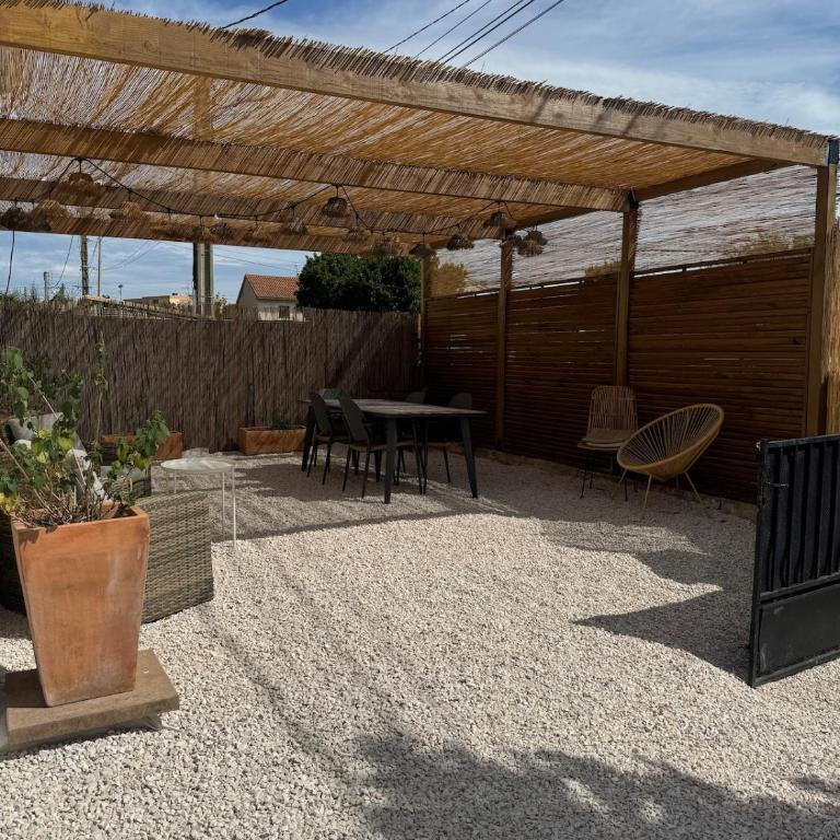 LE TERRACOTTA COTE D'AZUR - Proche PLAGE - Terrasse & Confort - CLIM - Parking et Wifi Gratuit- OFFRE SPECIALE - One-Bedroom Apartment - 6