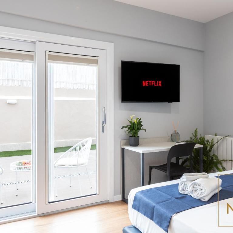Nina Rooms Guesthouse - Seaview, luxury design, private patio, A-C - Camera Matrimoniale con Bagno Privato - 9