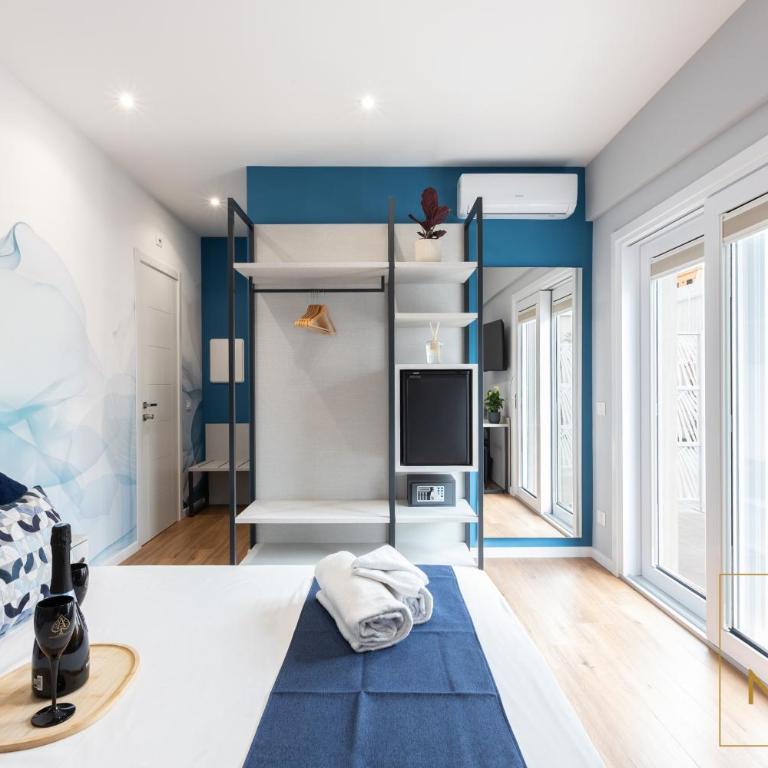 Nina Rooms Guesthouse - Seaview, luxury design, private patio, A-C - Camera Matrimoniale con Bagno Privato - 1