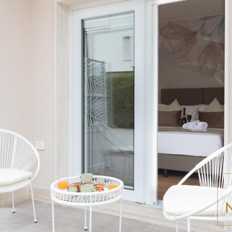 Nina Rooms Guesthouse - Seaview, luxury design, private patio, A-C - Camera Deluxe - 9