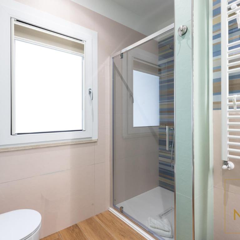 Nina Rooms Guesthouse - Seaview, luxury design, private patio, A-C - Camera Queen - 16