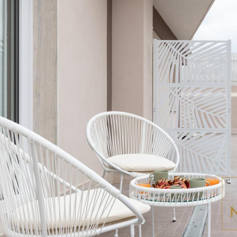 Nina Rooms Guesthouse - Seaview, luxury design, private patio, A-C - Camera Queen - 13