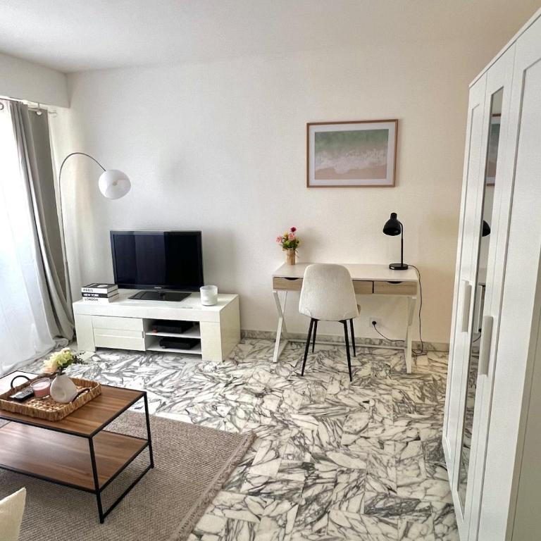 Studio lumineux, 5 min de la plage, 2 personnes, calme - Apartamento de 1 dormitorio - 8
