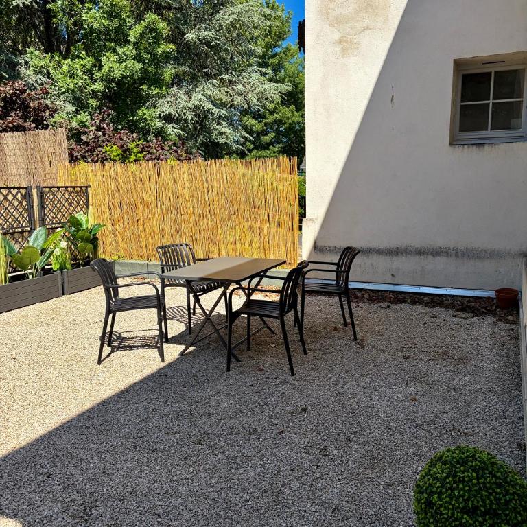 Superbe T2 avec Terrasse et parking privés en centre ville - Apartment mit 1 Schlafzimmer und Terrasse - 9