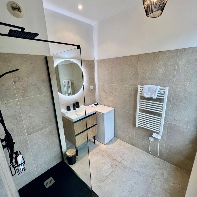 Superbe T2 avec Terrasse et parking privés en centre ville - Apartment mit 1 Schlafzimmer und Terrasse - 7