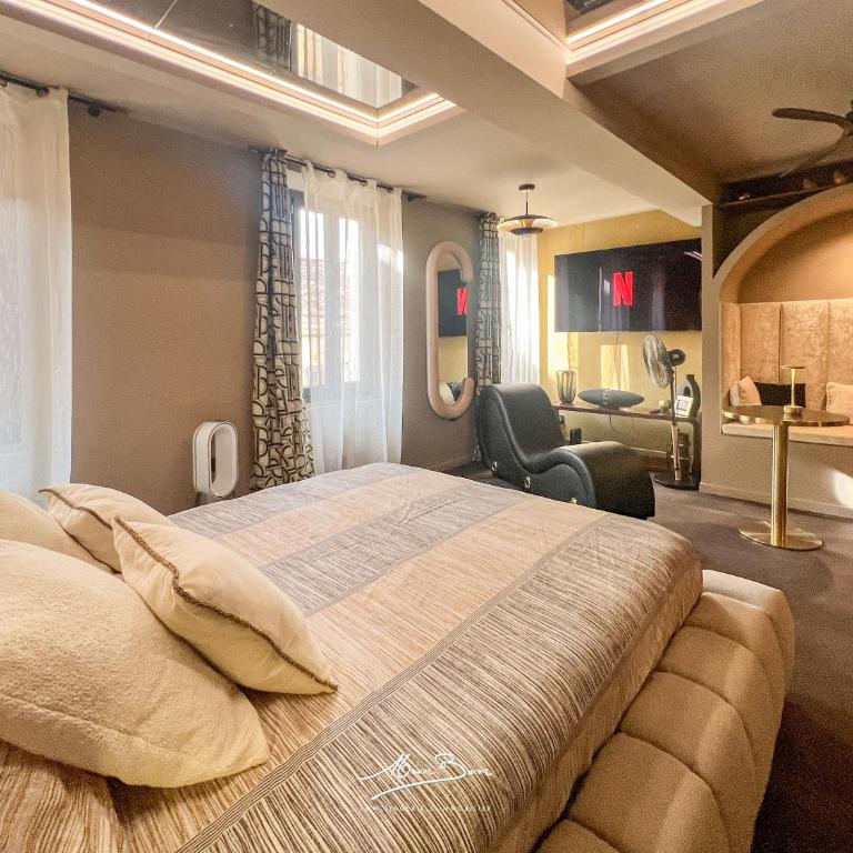 Studio Suite de Luxe au Cœur de Sanary-sur-mer - Suite-Apartment - 11