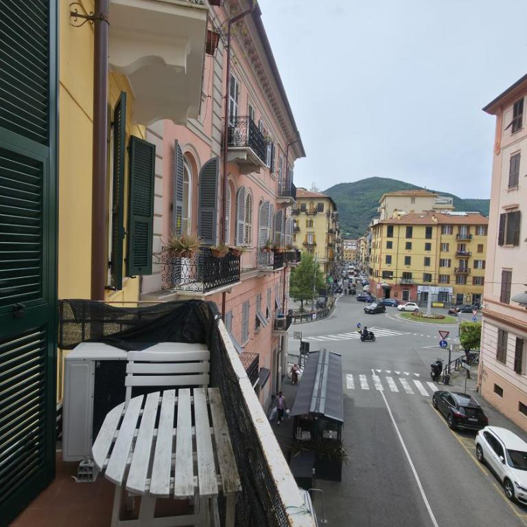 La Maison des Caprices_ La Spezia _Stazione_5Terre - Apartment - 9