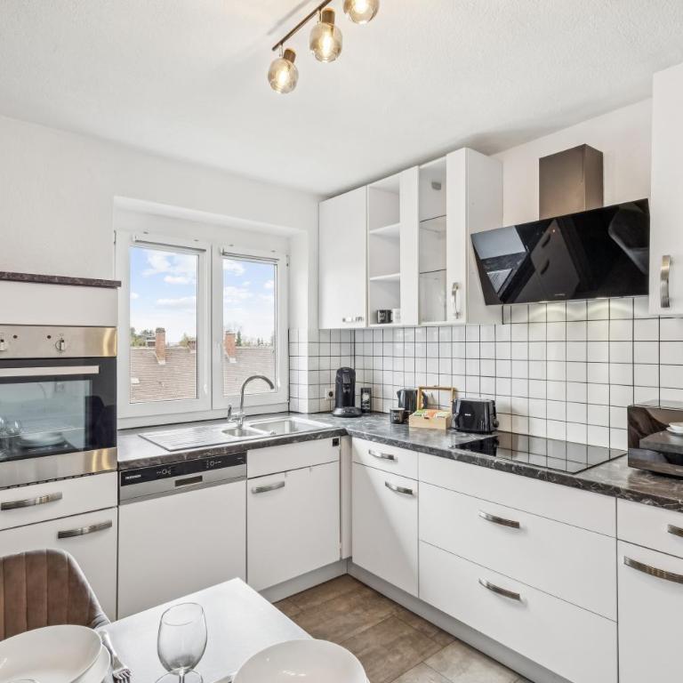 Citynahes 3BR-Apartment Hotelturmblick Business Stay - Appartamento con 3 Camere da Letto - 7