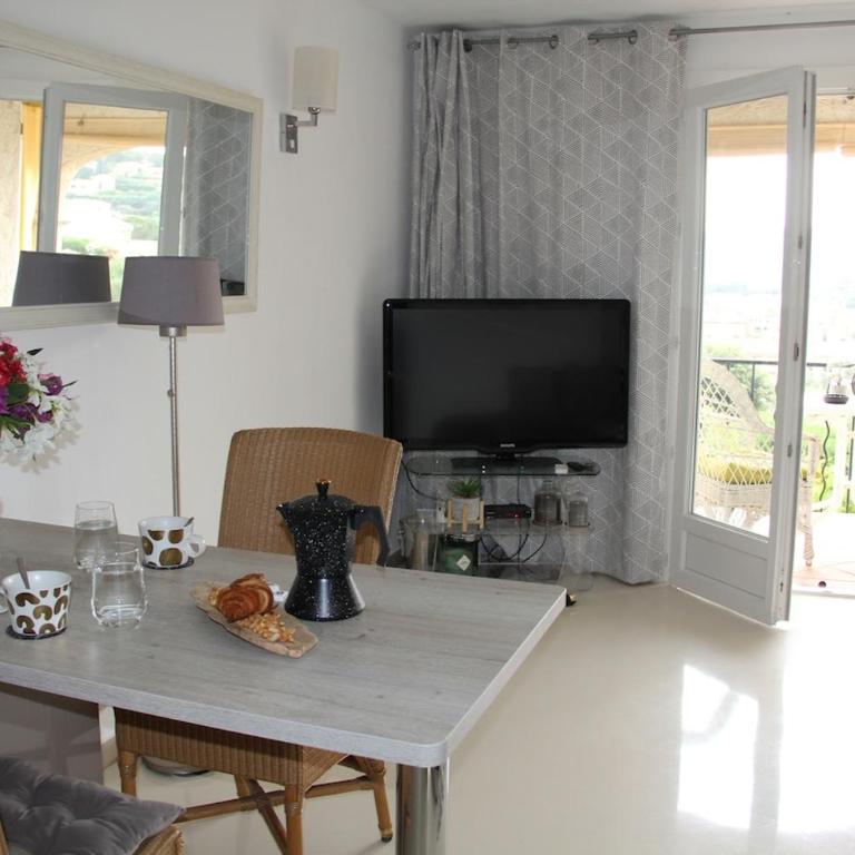 Duplex vue mer golf Saint-Tropez 300m plage à pied - Appartement - Vue sur Mer - 11