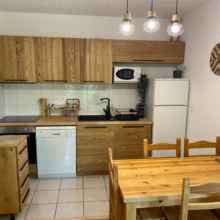 Appartement pour 6 personnes au pied du téléphérique - Appartement 3 Chambres - 24