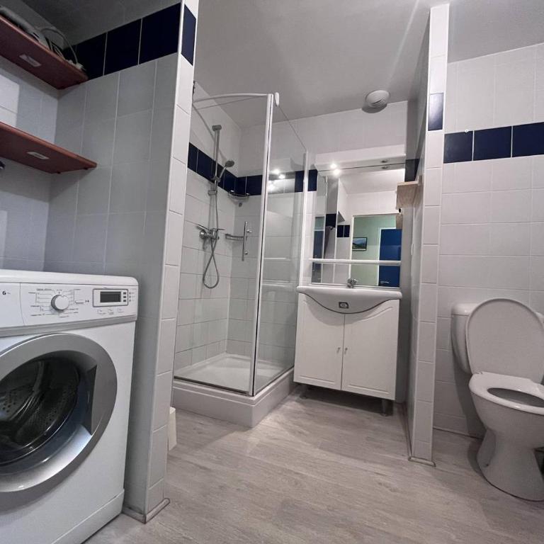 À deux pas des télécabines, appartement confortable avec parking et 2 chambres - FR-1-812-26 - Appartement - 8