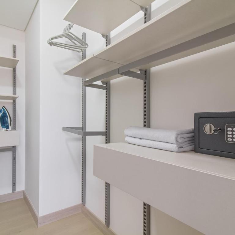 Beautiful Brand new apartment in Poblado - Two-Bedroom Apartment - 17