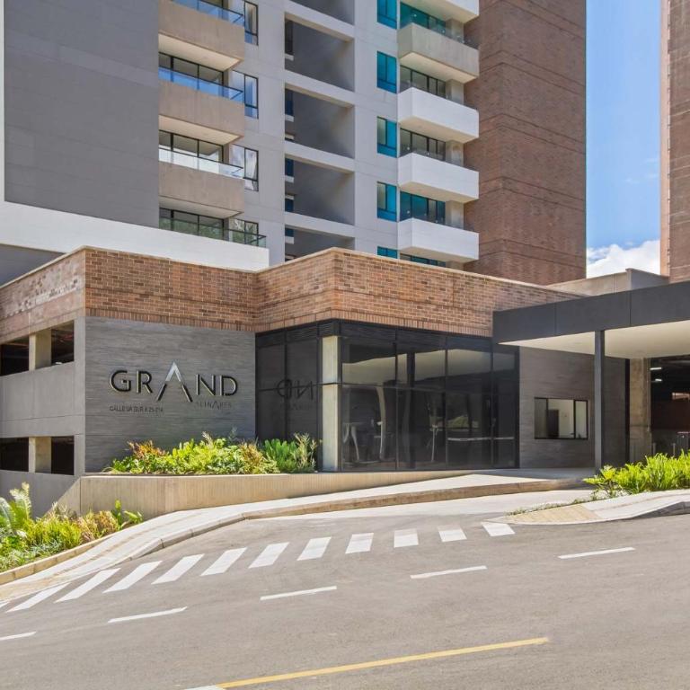 Beautiful Brand new apartment in Poblado - Two-Bedroom Apartment - 26