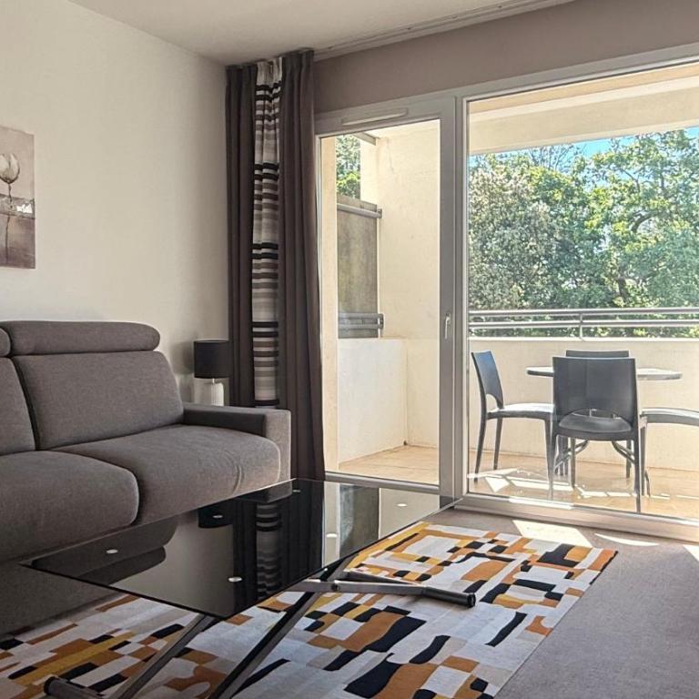 Forme-hotel & Spa Montpellier Sud-Est - Parc Expositions - Arena - Suite Familiale 2 Chambres avec Terrasse et Cuisine (2 Adultes + 2 Enfants) - 3