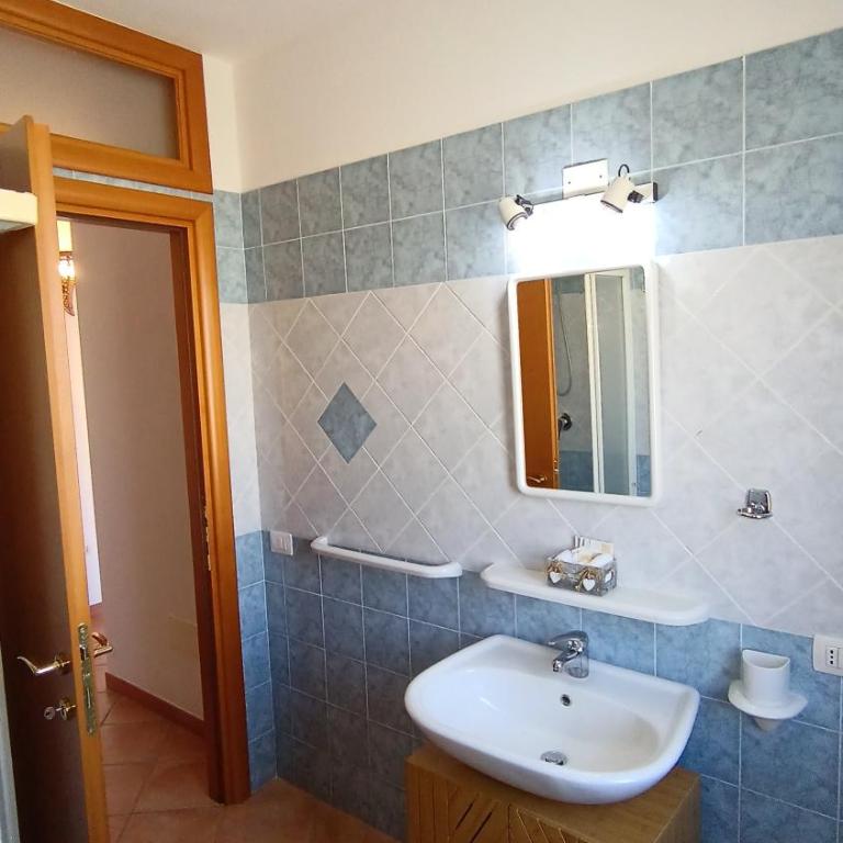 Appartamenti Il Glicine Villasimius - Two-Bedroom Apartment - 9