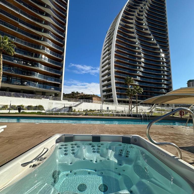 Sunset Waves Breeze - Two-Bedroom Apartment with Sea View - 3