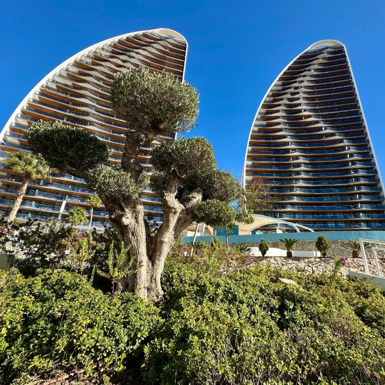 Sunset Waves Breeze - Two-Bedroom Apartment with Sea View - 24