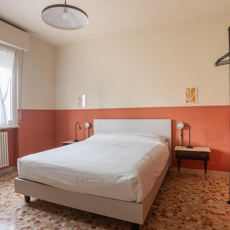 Desenzano Walk to Center and Station - Three-Bedroom Apartment - 22