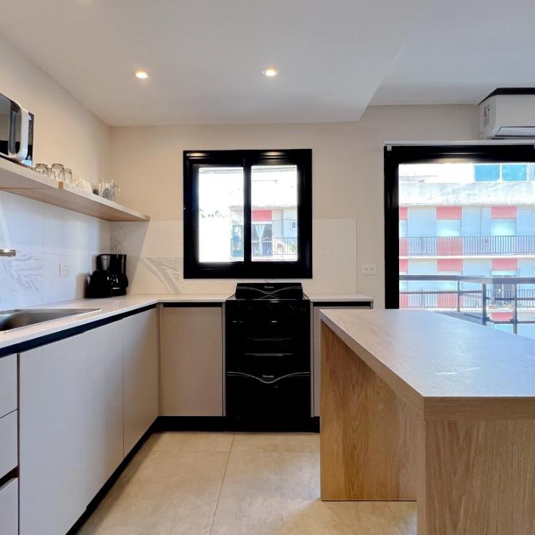 Las Heras 3B - Depto para 4 personas a cuadras del mar con cochera en zona Guemes, Mar del Plata - Hola Sur - Apartamento de 1 dormitorio - 8