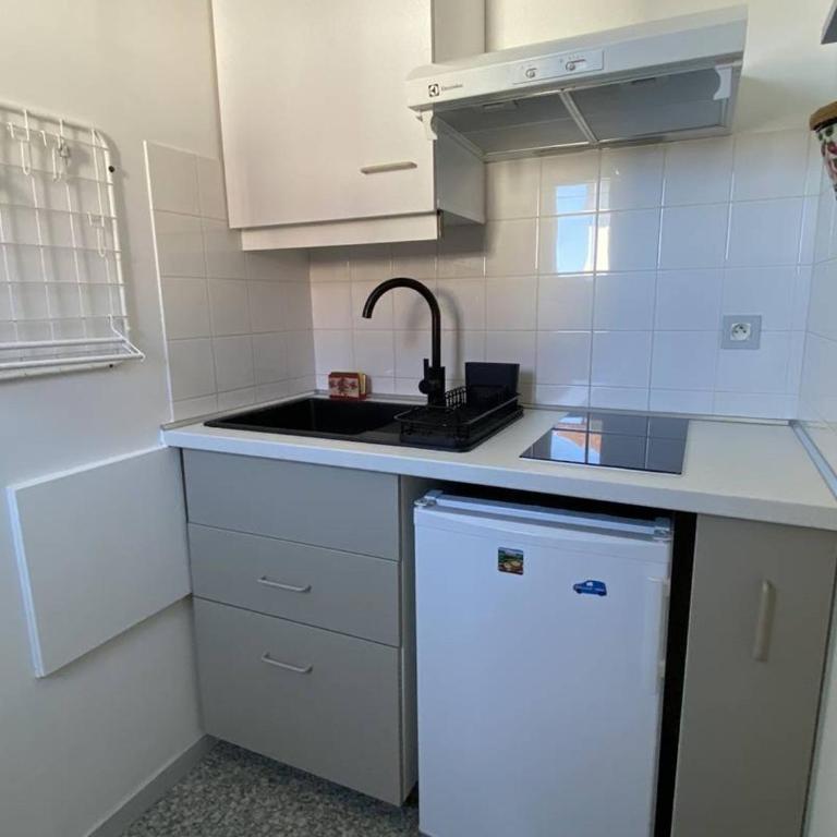 T1 avec balcon à Cambo-les-Bains, parking inclus, 2 couchages - Apartamento de 1 dormitorio - 8