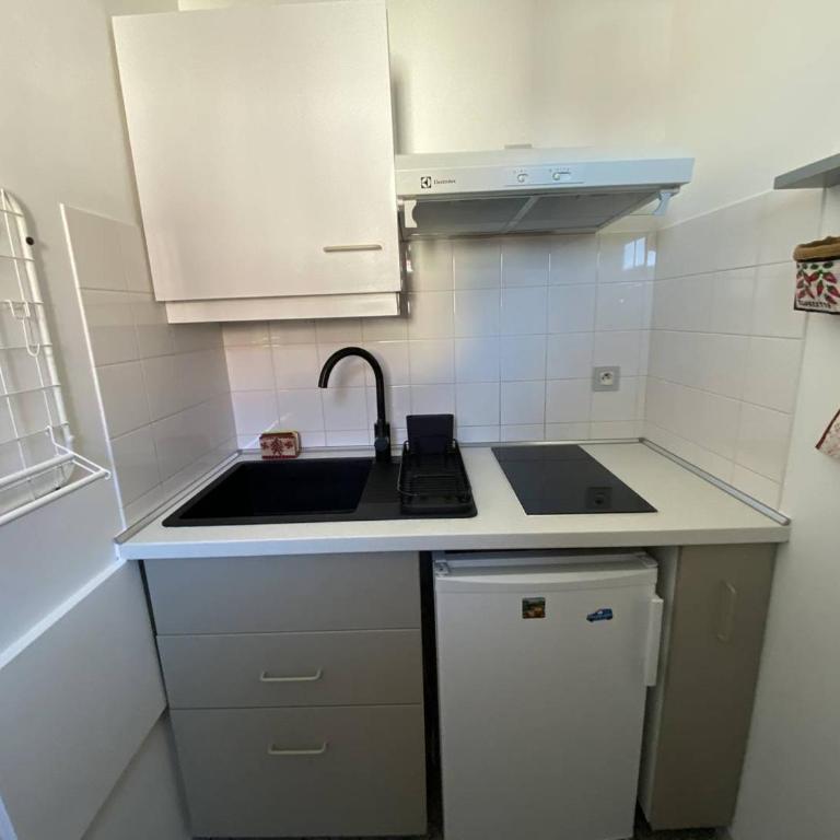 T1 avec balcon à Cambo-les-Bains, parking inclus, 2 couchages - Apartamento de 1 dormitorio - 11