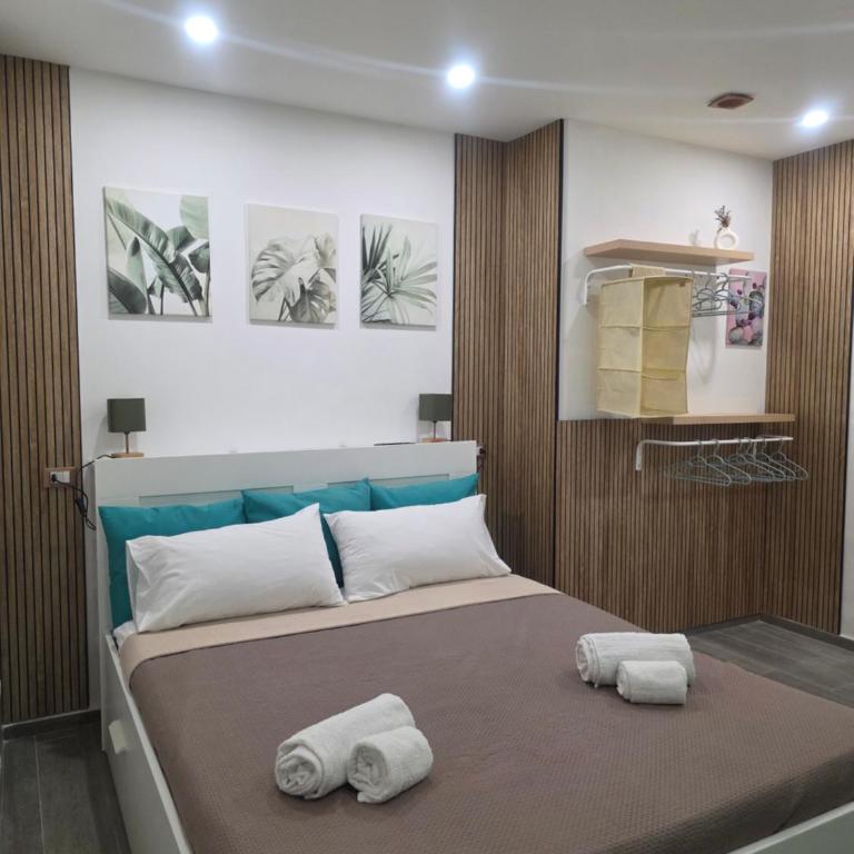 Stella Rosa Home - Appartamento con 2 Camere da Letto - 1