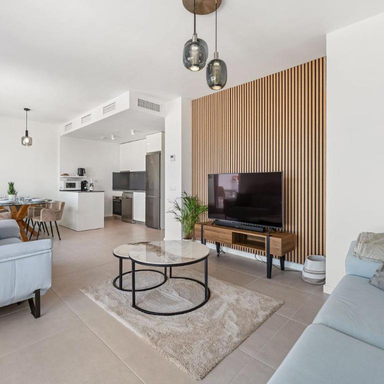 Bright Apartment with Private Terrace by Caseo - Apartamento - 2