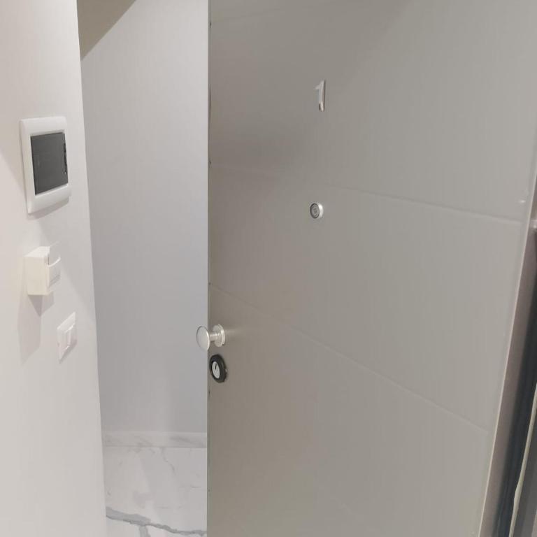 Vulcano Rooms 2 - Large Double Room - 21
