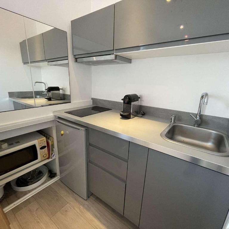 Confort moderne : Beau T2 avec balcon, accès direct plage, WiFi - St Jean de Monts - FR-1-224C-322 - Apartment - 16