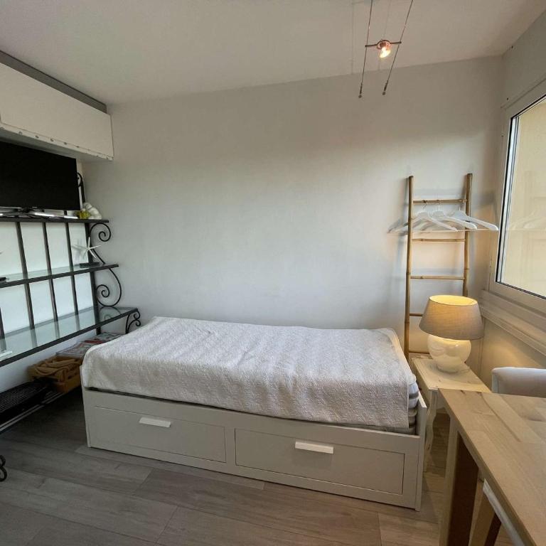 Confort moderne : Beau T2 avec balcon, accès direct plage, WiFi - St Jean de Monts - FR-1-224C-322 - Apartment - 18