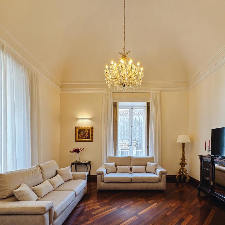 Dimora Ferrari - Grand Historic Apartment by the Cathedral - Apartment - 1