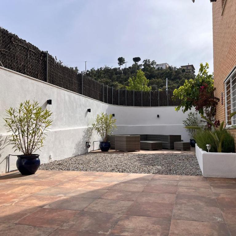 4-Bedroom Apartment with Private Garden in Tossa de Mar - Apartamento con 4 dormitorios - 1