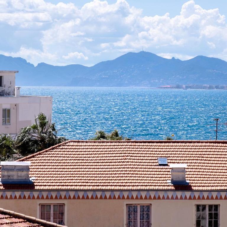 Juan les Pins Centre 2P La Dryade - Superior One-Bedroom Apartment with Balcony - 2