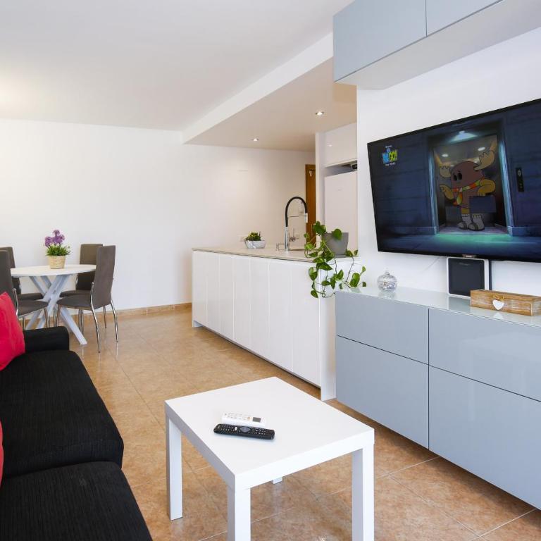 Los Juncos HomeStay by Turismar - Apartment with Balcony - 5