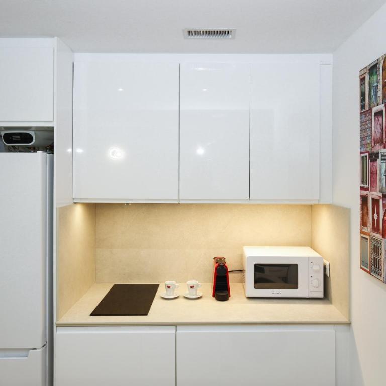 Los Juncos HomeStay by Turismar - Apartment with Balcony - 11